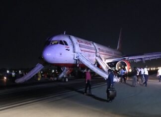 Air India Airbus A321 diverts to Raipur Airport, India after left hand engine failure