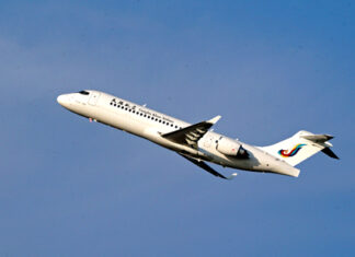 First ARJ21 aircraft of Pudong production line completes first production flight test