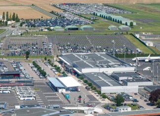 European Commission approves French measures in favour of Beauvais and La Rochelle airports, but orders recovery of EUR 8.5 million in aid from Ryanair and Jet2