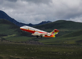 COMAC ARJ21 aircraft completes special flight test at highest civil airport in the world