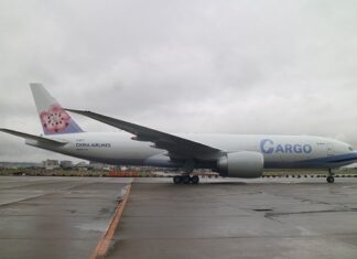 China Airlines takes delivery of first Boeing 777 Freighter