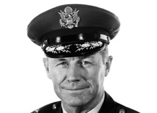 Chuck Yeager, first pilot who broke the sound barrier, dies at the age of 97