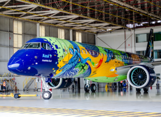 Azul Brazilian Airlines introduces Spix’s Macaw-livery on brand new Embraer E195-E2