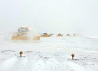 Dutch air traffic heavily affected by the snow, Eindhoven closed all day