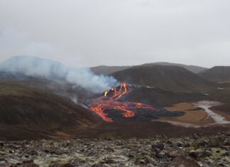 Volcanic eruption on the Reykjanes Peninsula, Iceland, but no impact on air traffic
