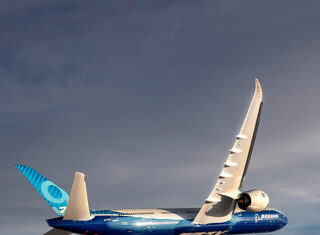 Boeing 777X arrives in Dubai after longest flight ever for 2021 Dubai Airshow