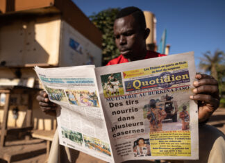 Coup in Burkina Faso: airlines suspend flights after president detained by military