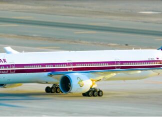 Qatar Airways unveils a unique retro livery aircraft to celebrate 25 years of operation