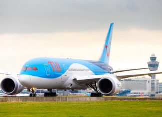 TUI fly Netherlands Boeing 787 diverts to Düsseldorf over medical emergency