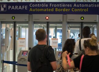 To facilitate travel, Bordeaux Airport has installed PARAFE facial recognition gates