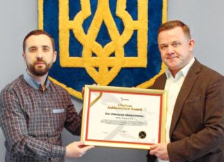 Col. Oleksandr Oksanchenko of the Ukrainian Air Force posthumously receives inaugural AeroTime Lifetime Achievement Award