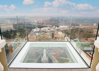 Hotel Riu Plaza España opens in the metaverse