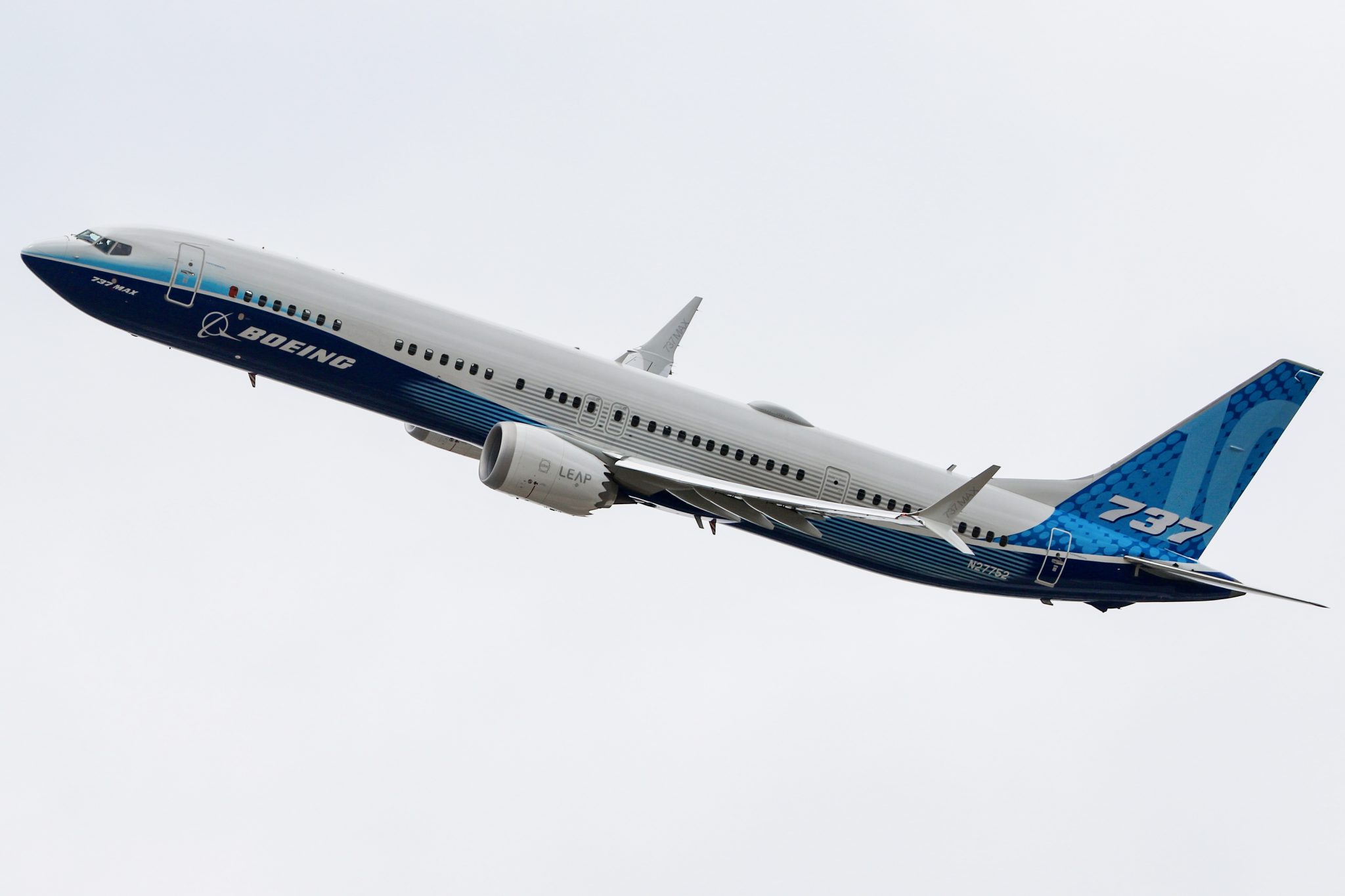 Softwareproblem bei Boeing 737 MAX verzögert Zertifizierung der größten ...