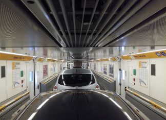 Passengers blocked underground in Eurotunnel for five hours must leave on foot