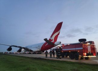 Passengers stuck in Azerbaijan after Qantas flight diverts due to medical emergency
