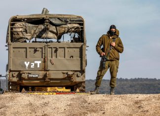 Israeli airstrikes temporarily shut down Damascus Airport