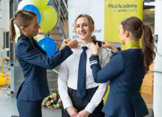 Eight students graduate airBaltic Pilot Academy