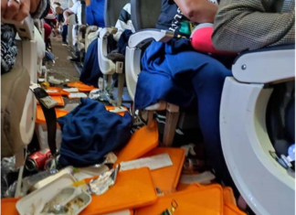 TAAG Angola Airlines (HiFly) Airbus A330 sustains severe turbulence; injures eight passengers and two crew members