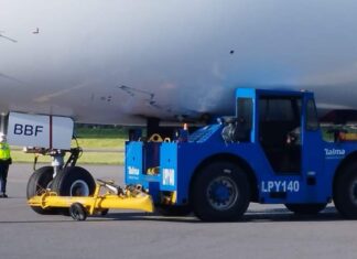 LATAM Airlines Boeing 787-8 gets damaged during towing mishap