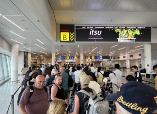 EU Commissioner urges Brussels Airport border queues to be resolved before Christmas
