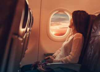 Scheduled airline capacity between Canada and the U.S. declines sharply, data reveals