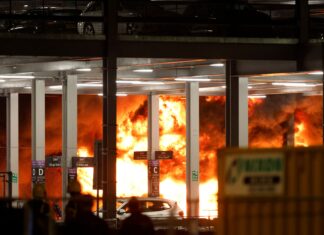 London Luton Airport at a standstill after partial collapse of parking garage due to fire