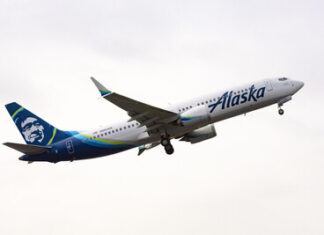 Alaska Airlines takes delivery of first longer-range Boeing 737 MAX 8