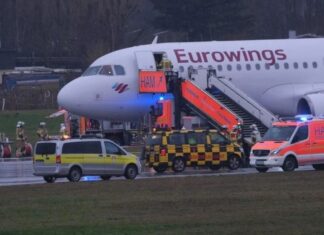 Eurowings Airbus A320 suffers tyre damage while landing at Hamburg Airport, prompting evacuation on the runway