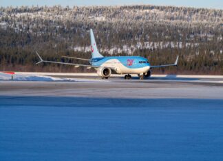 TUI operates more flights to Lapland and names Boeing 737 MAX 8 “Ivalo”