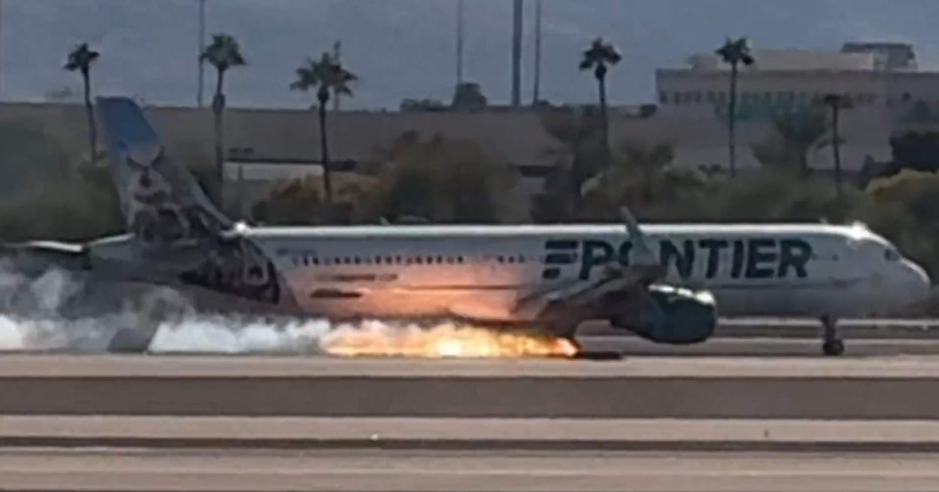 Frontier Airlines Airbus A321 lands safely in Las Vegas after main gear fire