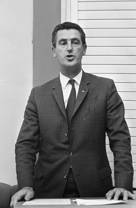 In Memoriam: Martin Schröder