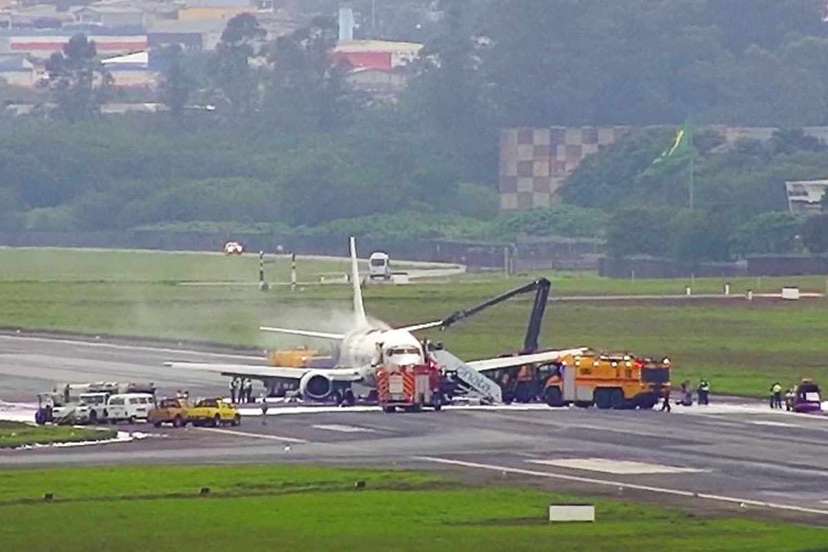 Total Linhas Aereas Boeing 737-400F catches fire, emergency landing at Sao Paulo Airport, Brazil