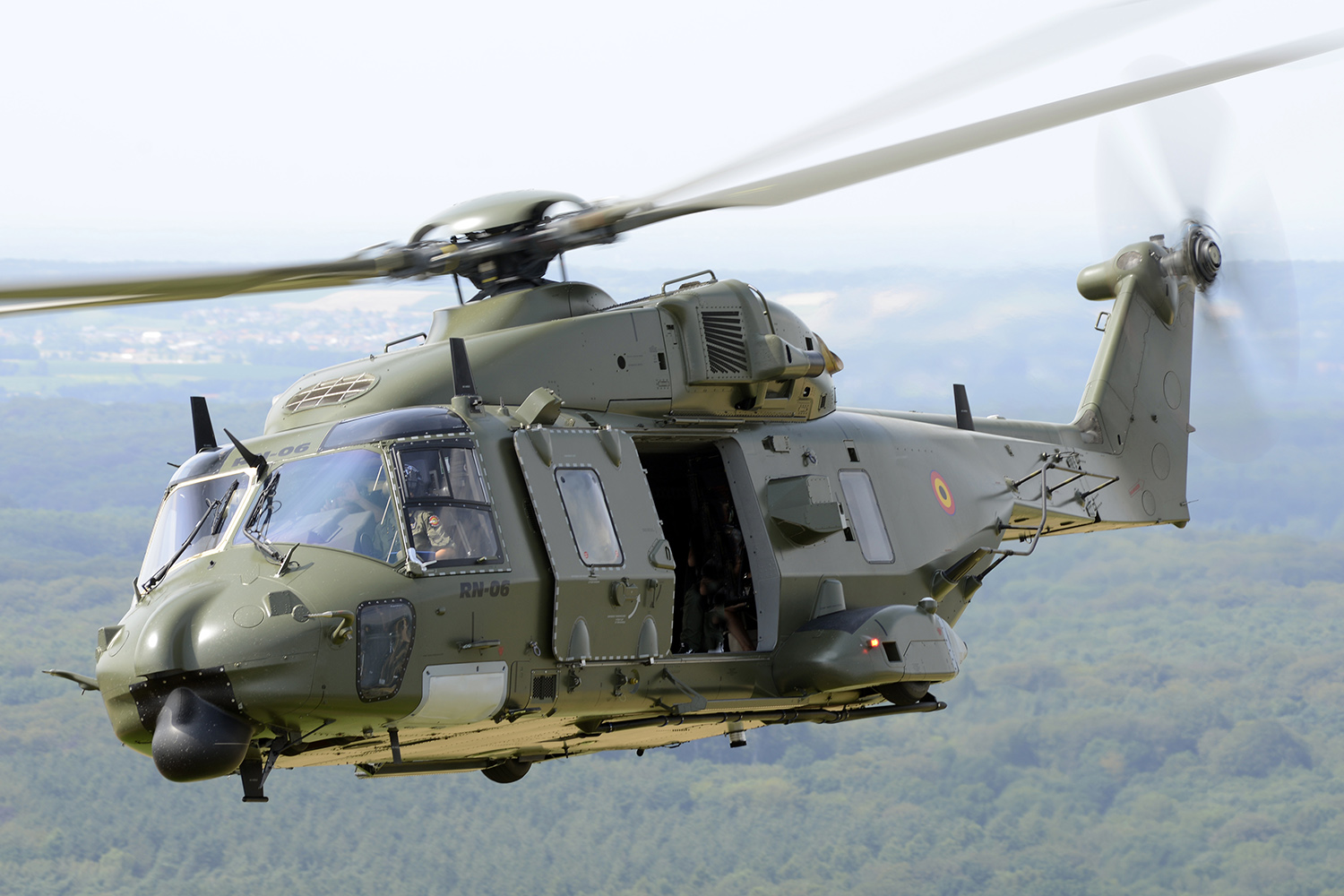 Precautionary landing of an NH-90 helicopter in the Namèche region, Belgian Province of Namur