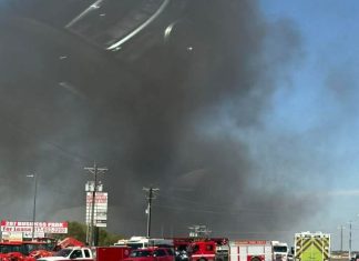 Two killed as small plane crashes into parked trucks near Fort Worth