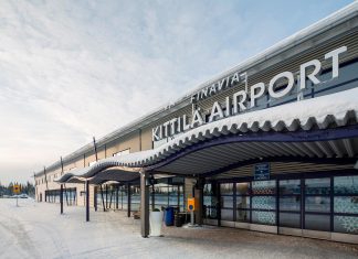 A SWISS A220 and a small jet slide into snowbanks amid severe winds at Kittilä Airport, no injuries reported