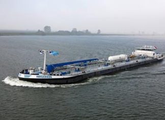 Liège Airport introduces river-based kerosene supply to cut emissions and road traffic