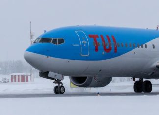 TUI names new aircraft “Kuusamo” at ceremony in Northern Finland