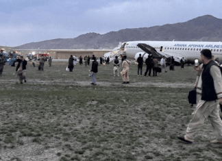 Ariana Afghan Airlines Boeing 737-400 evacuated after runway excursion in Kabul